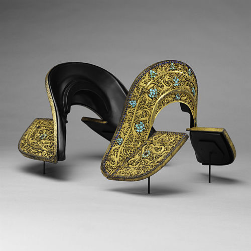 Set of Saddle Plates